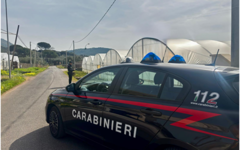 Arrestato dopo aver colpito moglie e figlia con un martello