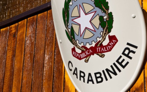 Truffa ai danni di un 81enne, finti carabinieri smascherati