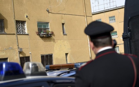 Aggressione e sequestro: due arresti per tentato omicidio