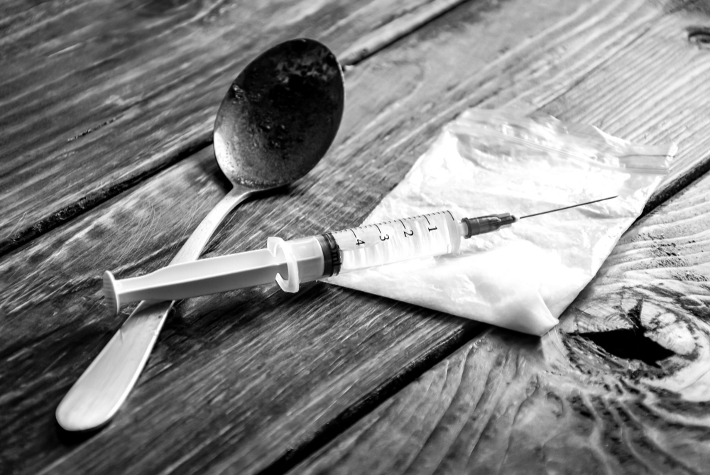 Sgombero di immobili abbandonati: trovate persone senza fissa dimora e droga