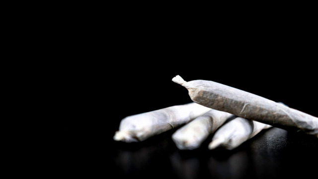 Arrestato 20enne con cocaina e hashish in casa
