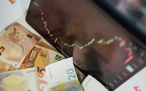 La Formula 1 spinge gli affitti brevi: fino a 3.800 euro