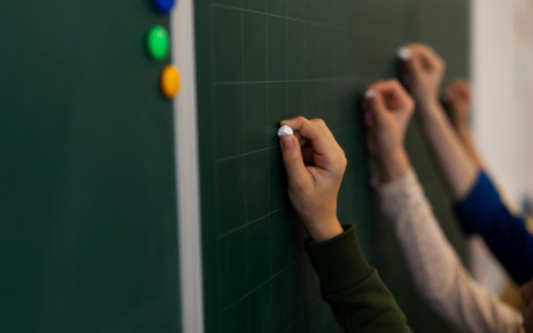 Solidarietà per il corredo scolastico dei bambini in difficoltà