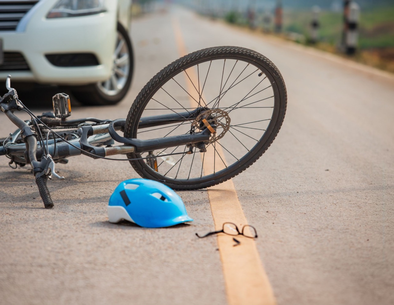 Due 17enni investite in bici a Muggiò: soccorsi tempestivi