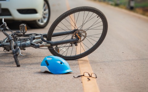 Due 17enni investite in bici a Muggiò: soccorsi tempestivi