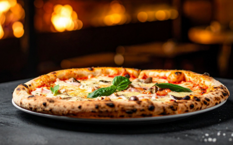 PizzAut prepara la pizza dedicata a Kimi Antonelli